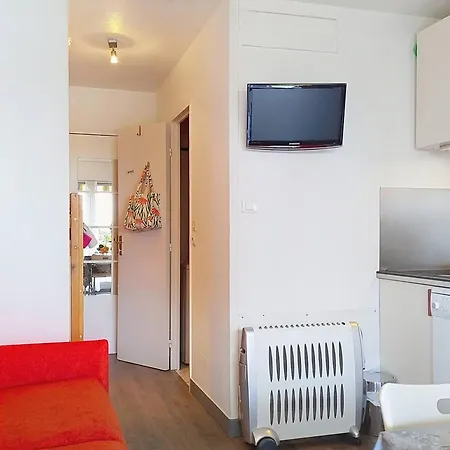 Lumineux Avec Terrasse 15m², Parking, La Faviere - Fr-1-610-126 Lägenhet